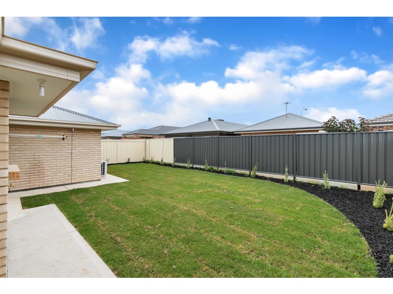 31 Clare Mews, Munno Para West SA 5115