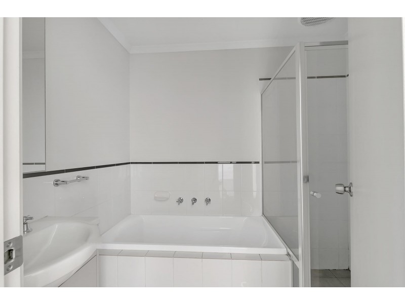 3/2 May Avenue, Modbury SA 5092