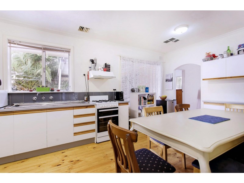 14 Morawa Avenue, Gilles Plains SA 5086