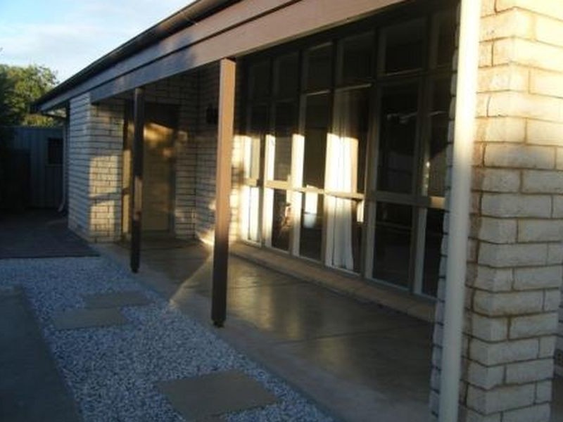 13 De Sassenay Crescent, Modbury Heights SA 5092