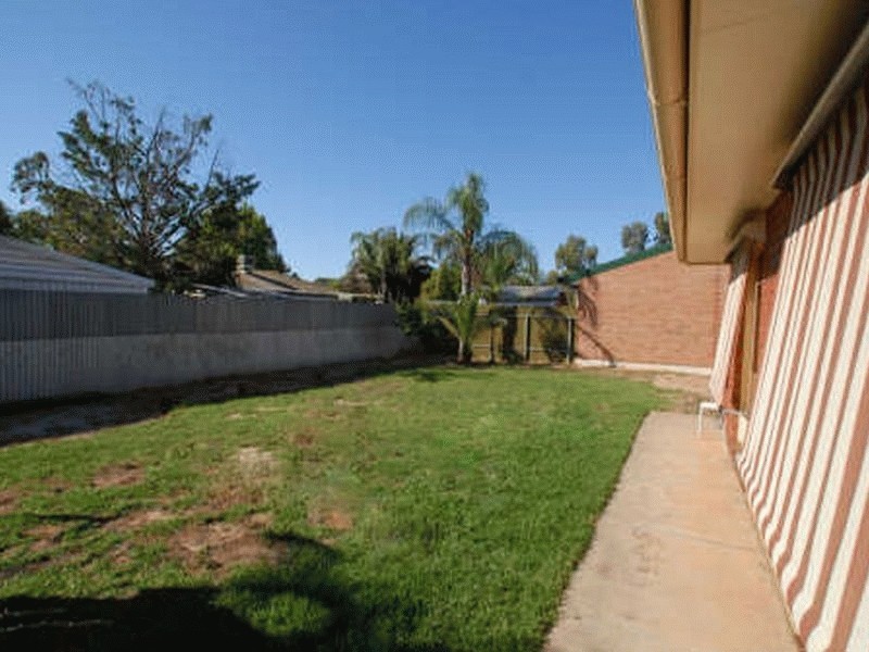 5 Laurel Crescent, Parafield Gardens SA 5107