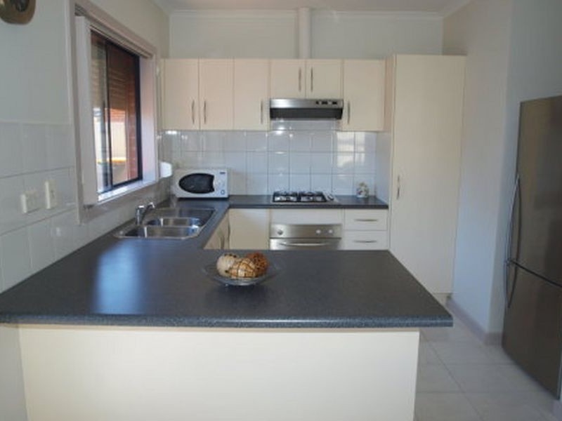 8 Berryman Street, Greenacres SA 5086