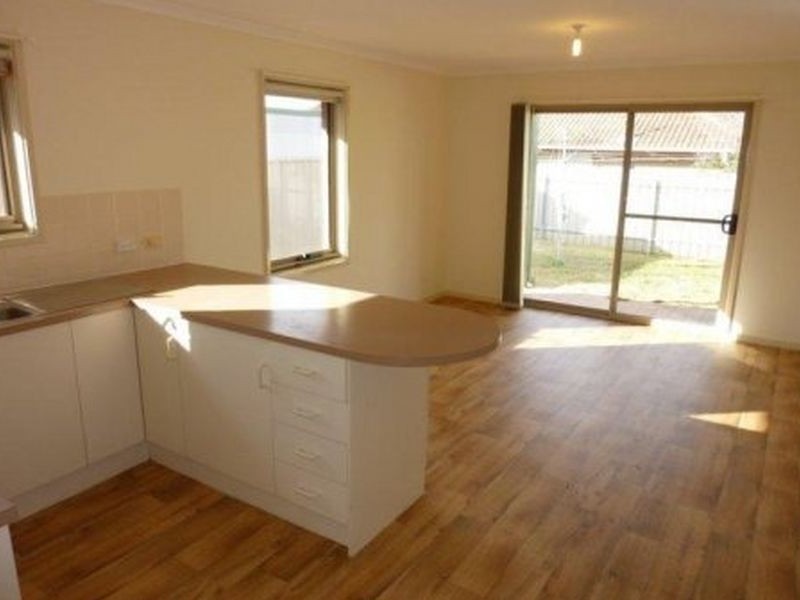 12 Sissinghurt Drive, Oakden SA 5086