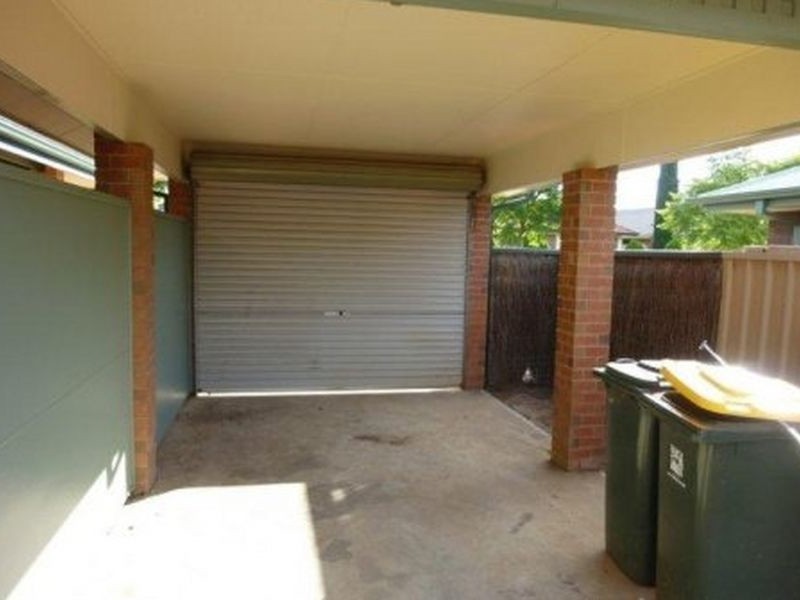 12 Sissinghurt Drive, Oakden SA 5086