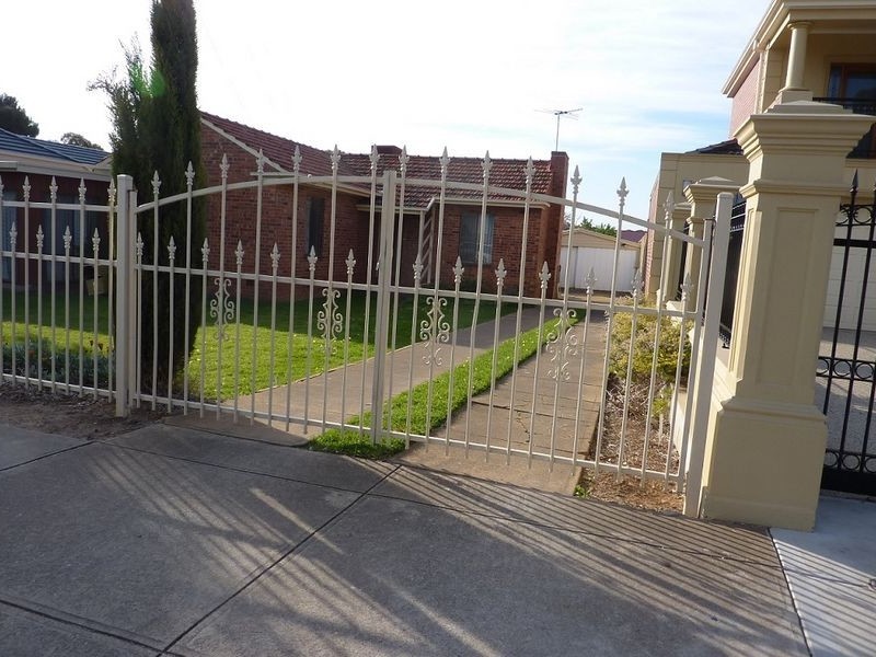 4 Marmion Avenue, Blair Athol SA 5084