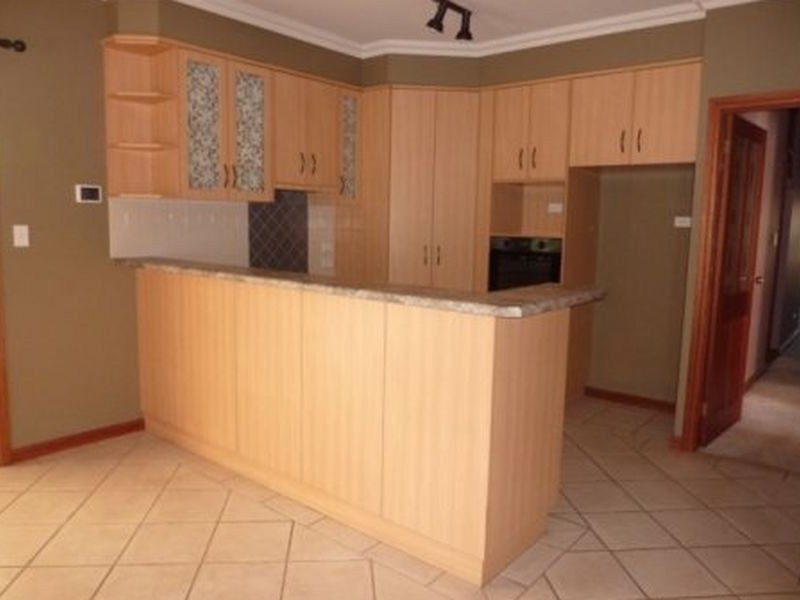 3 Antigua Court, Mawson Lakes SA 5095