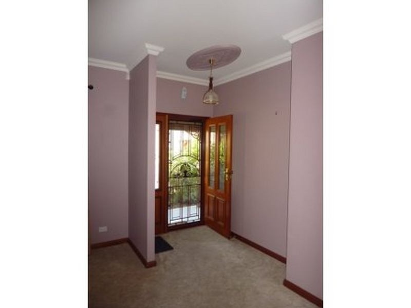 3 Antigua Court, Mawson Lakes SA 5095