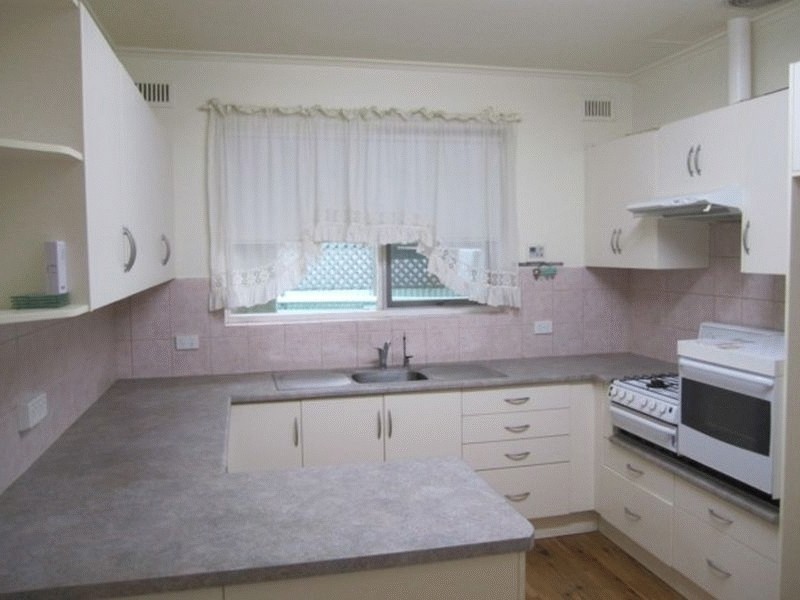 2/13 Harris Road, Vale Park SA 5081