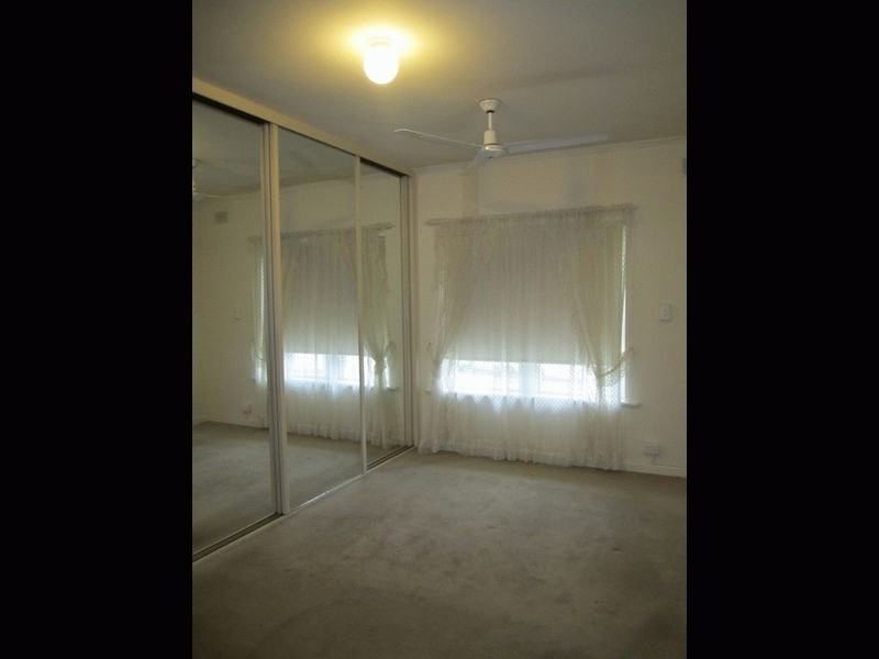 2/13 Harris Road, Vale Park SA 5081