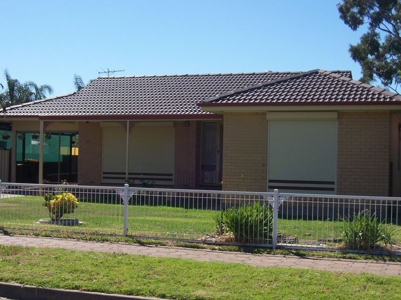 35 Wyatt Road, Parafield Gardens SA 5107