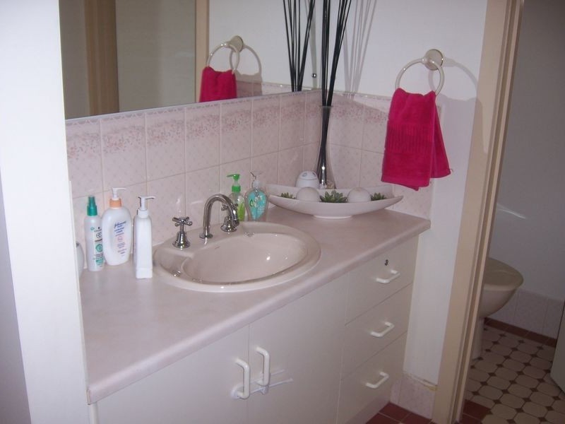 4 Robinson Place, Enfield SA 5085