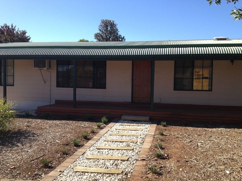 27 Maidos Grove, Valley View SA 5093