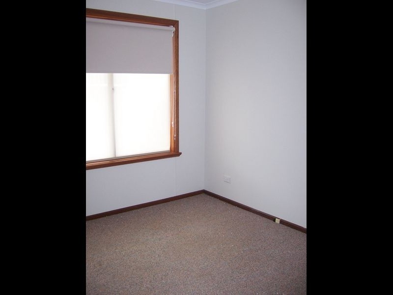 27 Maidos Grove, Valley View SA 5093