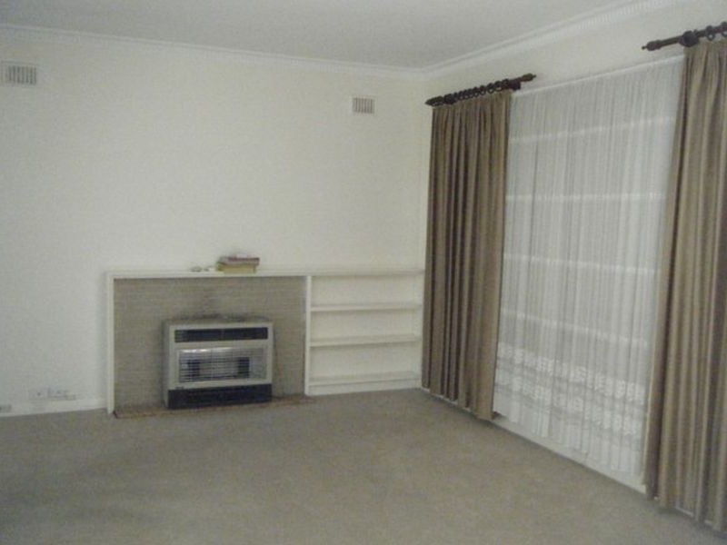 8 Rose Avenue, Fulham Gardens SA 5024