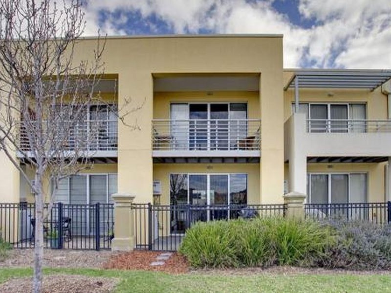 4/30 Shearwater Drive, Mawson Lakes SA 5095