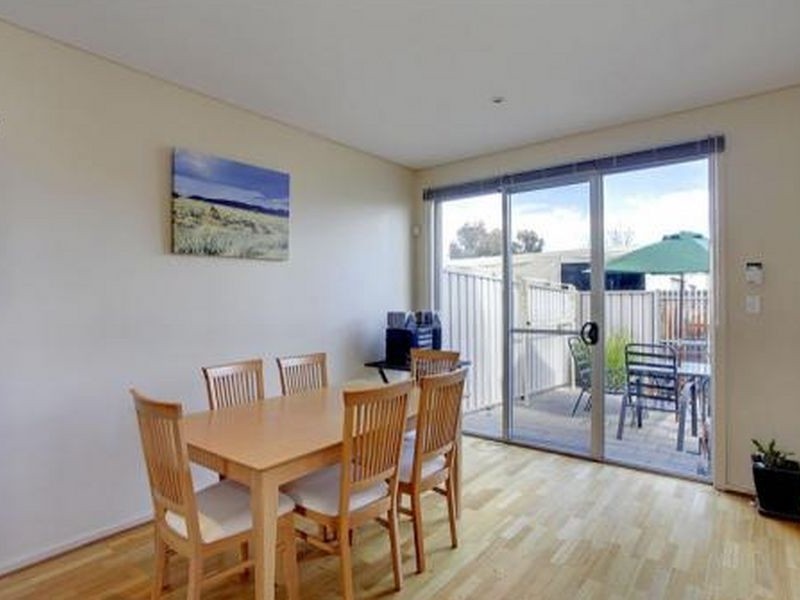 4/30 Shearwater Drive, Mawson Lakes SA 5095