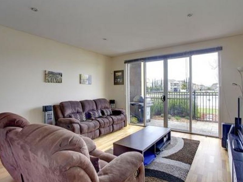 4/30 Shearwater Drive, Mawson Lakes SA 5095