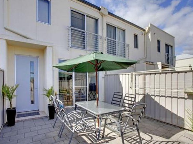 4/30 Shearwater Drive, Mawson Lakes SA 5095