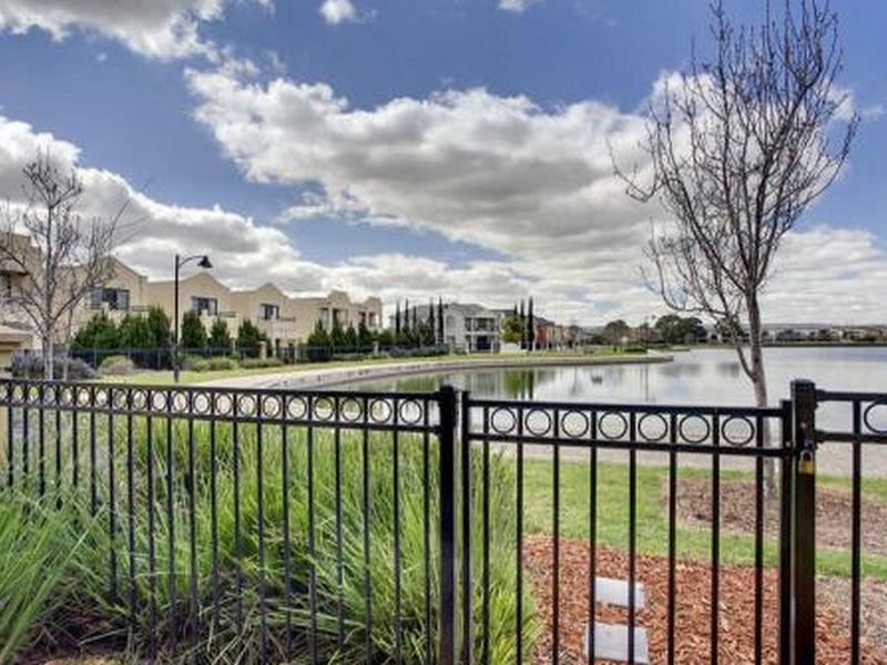 4/30 Shearwater Drive, Mawson Lakes SA 5095