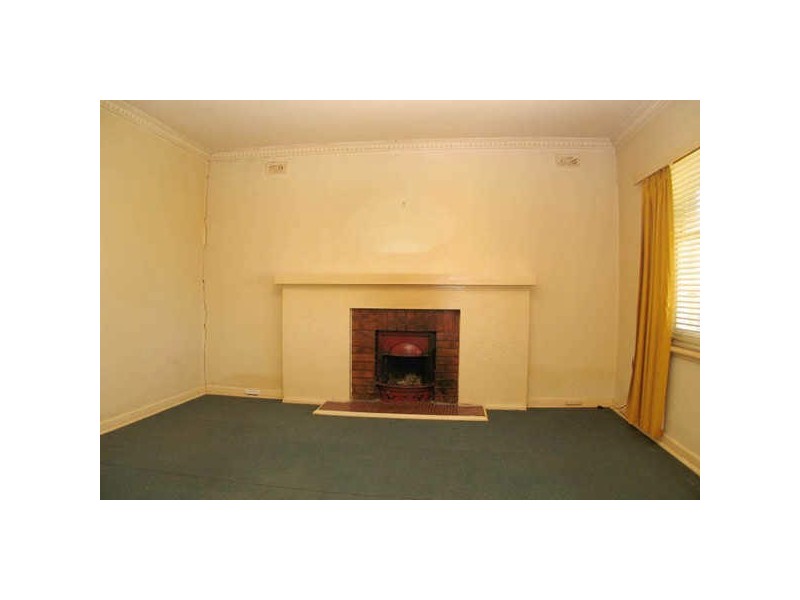 8 Orlando Avenue, Hampstead Gardens SA 5086