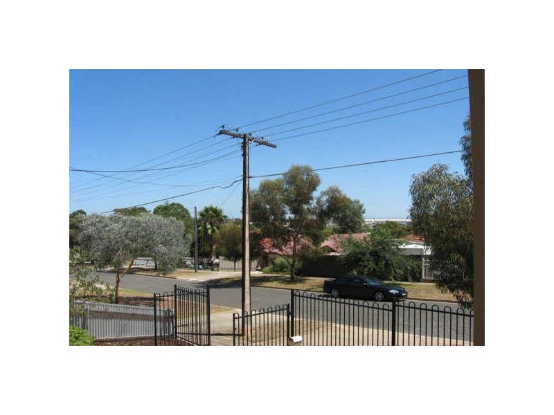 25 Taunton Ave, Enfield SA 5085