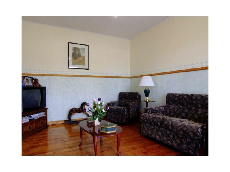 11 Montrose Avenue, Para Hills SA 5096