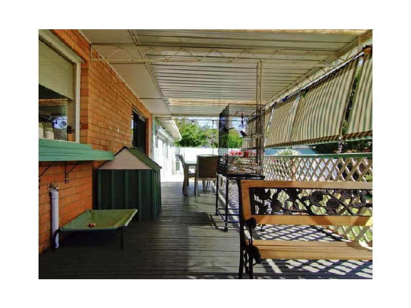 11 Montrose Avenue, Para Hills SA 5096