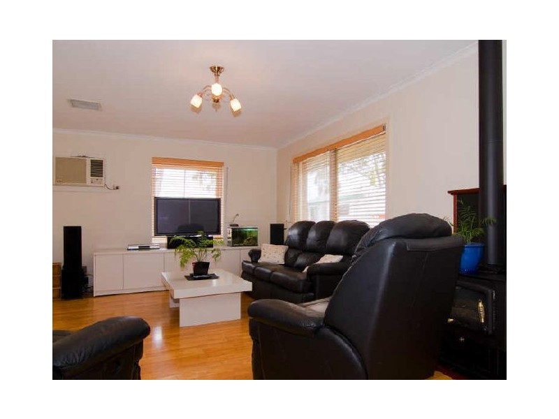 5 Golden Court, Paralowie SA 5108
