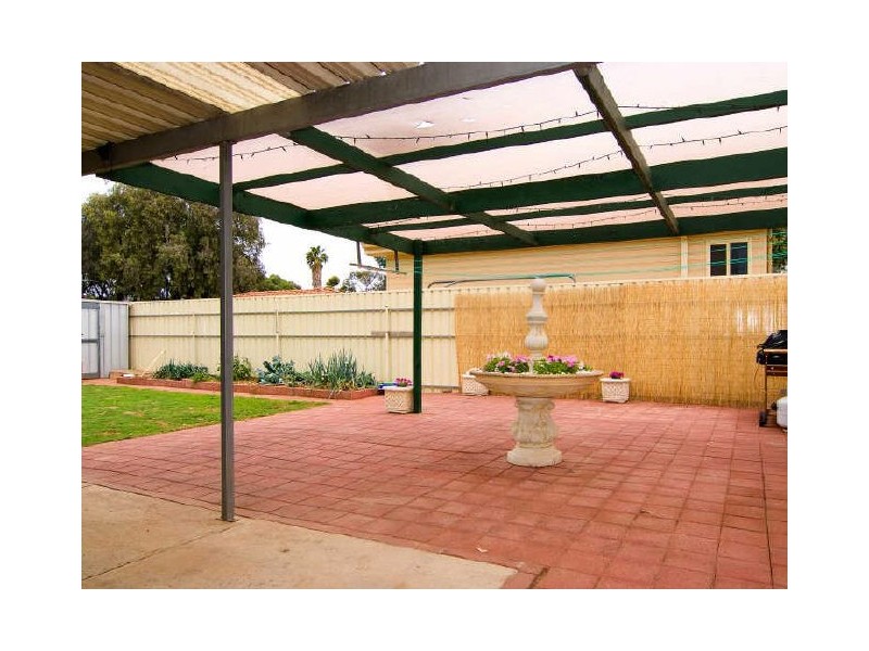 5 Golden Court, Paralowie SA 5108