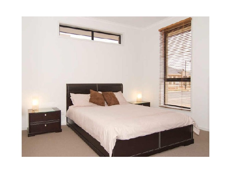 10 Weira Street, Mawson Lakes SA 5095