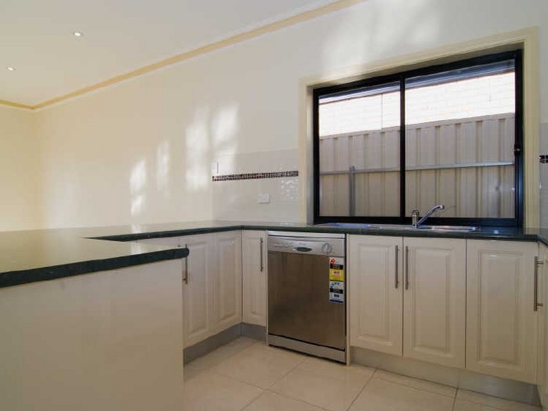 8a Orlando Avenue, Hampstead Gardens SA 5086