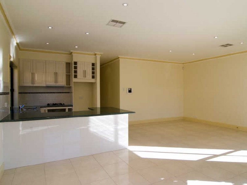 8a Orlando Avenue, Hampstead Gardens SA 5086