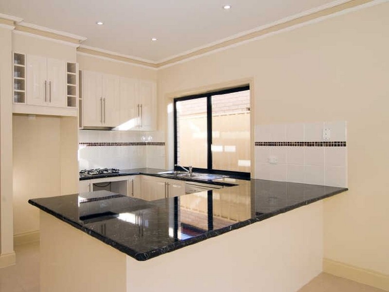 8 Orlando Avenue, Hampstead Gardens SA 5086