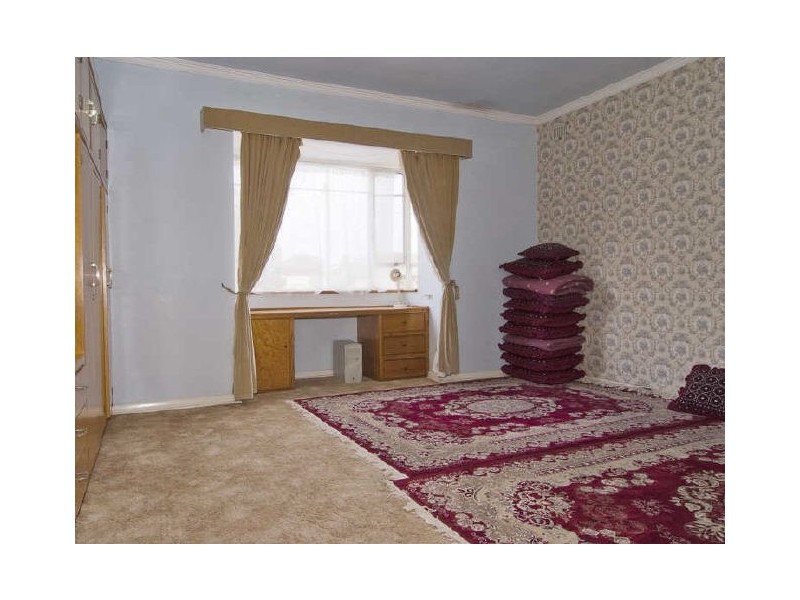 10 Windsor Avenue, Clearview SA 5085