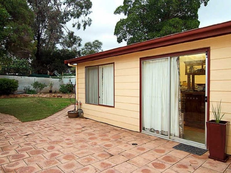 24 Hillsea Avenue, Clearview SA 5085