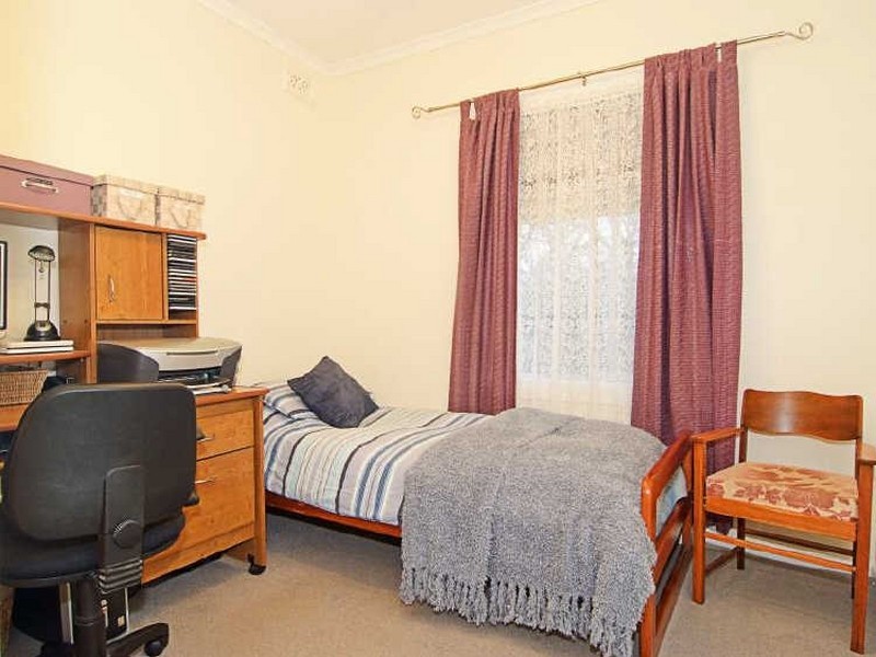 24 Hillsea Avenue, Clearview SA 5085
