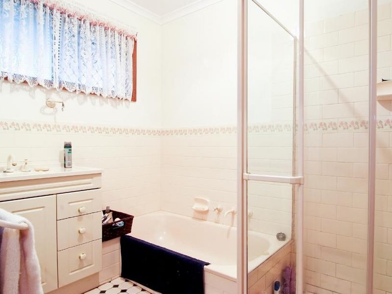 27 Kestral Way, Modbury Heights SA 5092