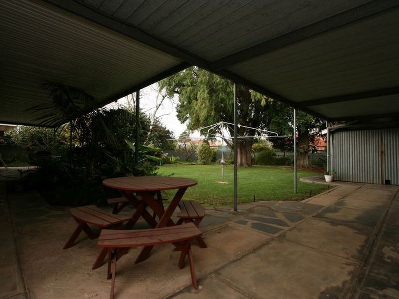 192 North East Road, Vale Park SA 5081