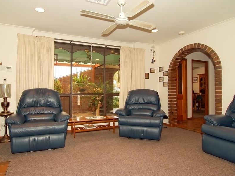 5a Collingrove Avenue, Broadview SA 5083