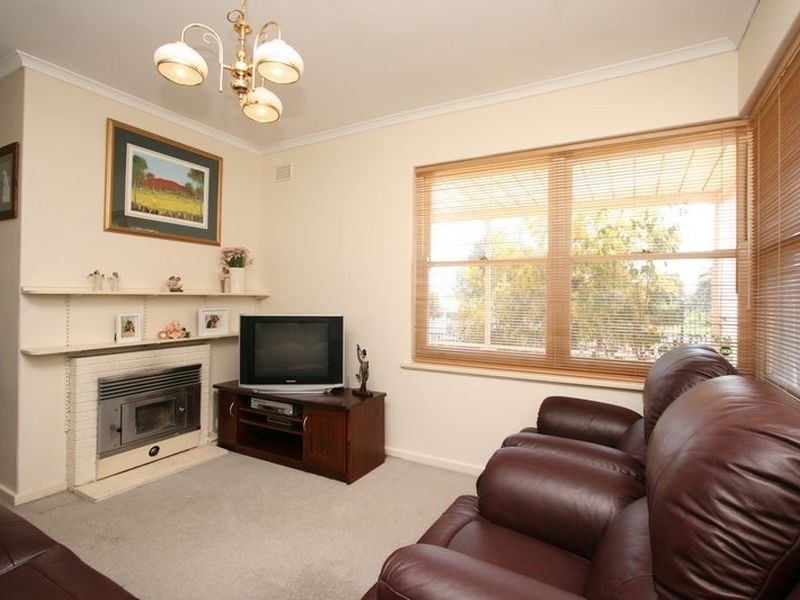 25 Taunton Ave, Enfield SA 5085