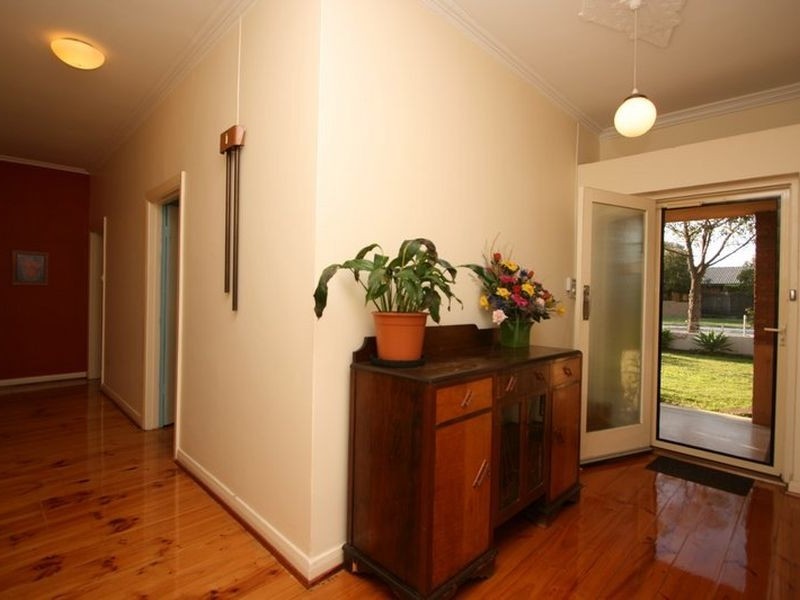 33 McInnes Avenue, Broadview SA 5083