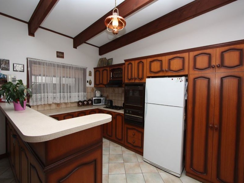 24 Addison Road, Pennington SA 5013