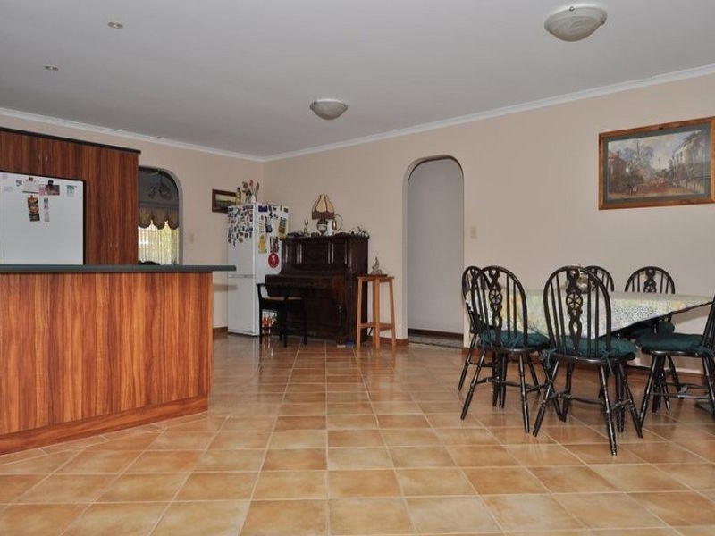 15 Trinity Way, Oakden SA 5086