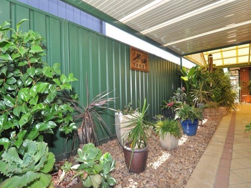 15 Trinity Way, Oakden SA 5086