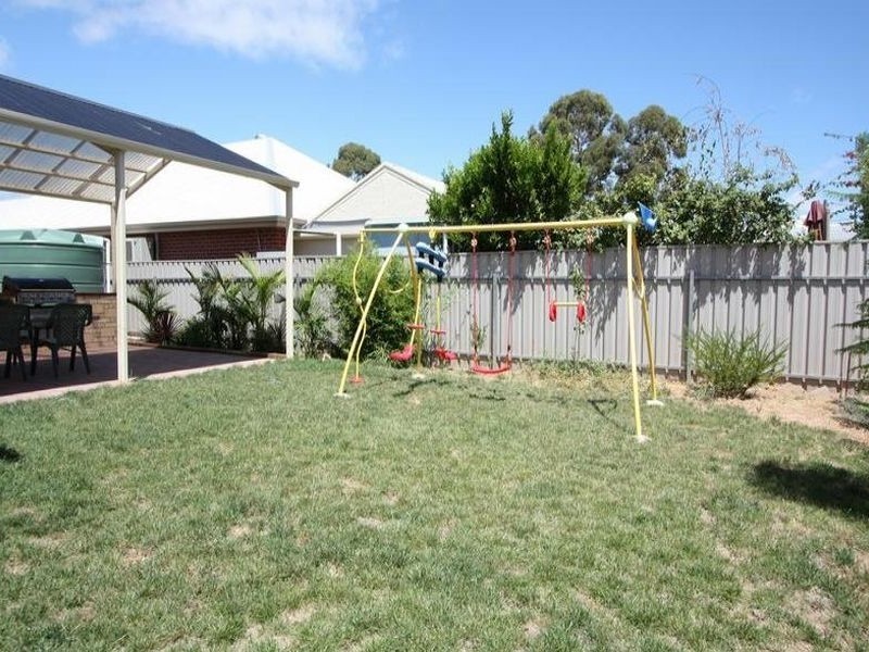 4 Gosfield Crescent, Hampstead Gardens SA 5086