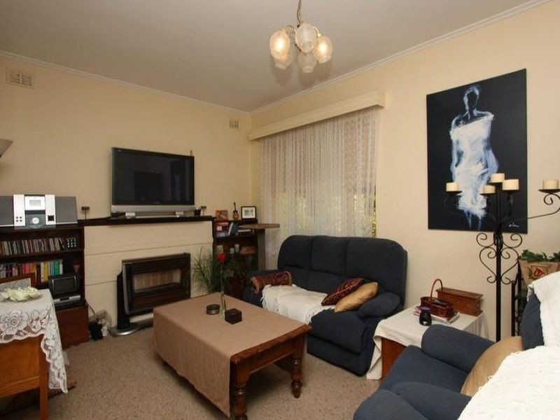 11 Davis Street, Woodville South SA 5011