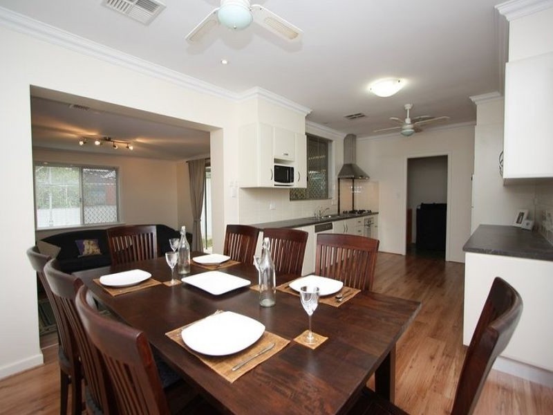 16 Glenere Drive, Modbury SA 5092