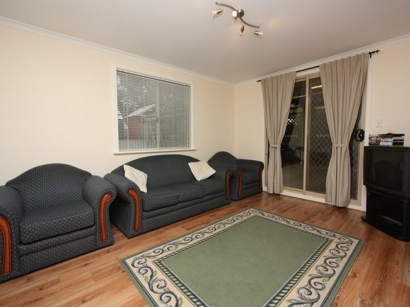 16 Glenere Drive, Modbury SA 5092