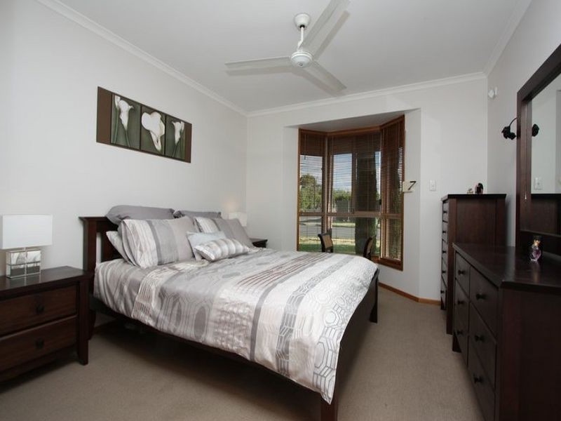 1 Douglas Avenue, Hillcrest SA 5086