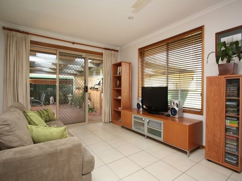 1 Douglas Avenue, Hillcrest SA 5086